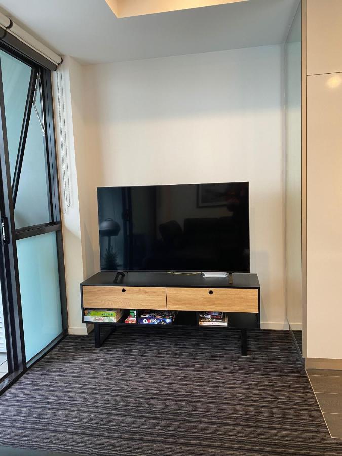 Modern, Quiet 1 Bed Apt on Fitzroy St, Opposite Albert Park Melbourne City Exterior foto