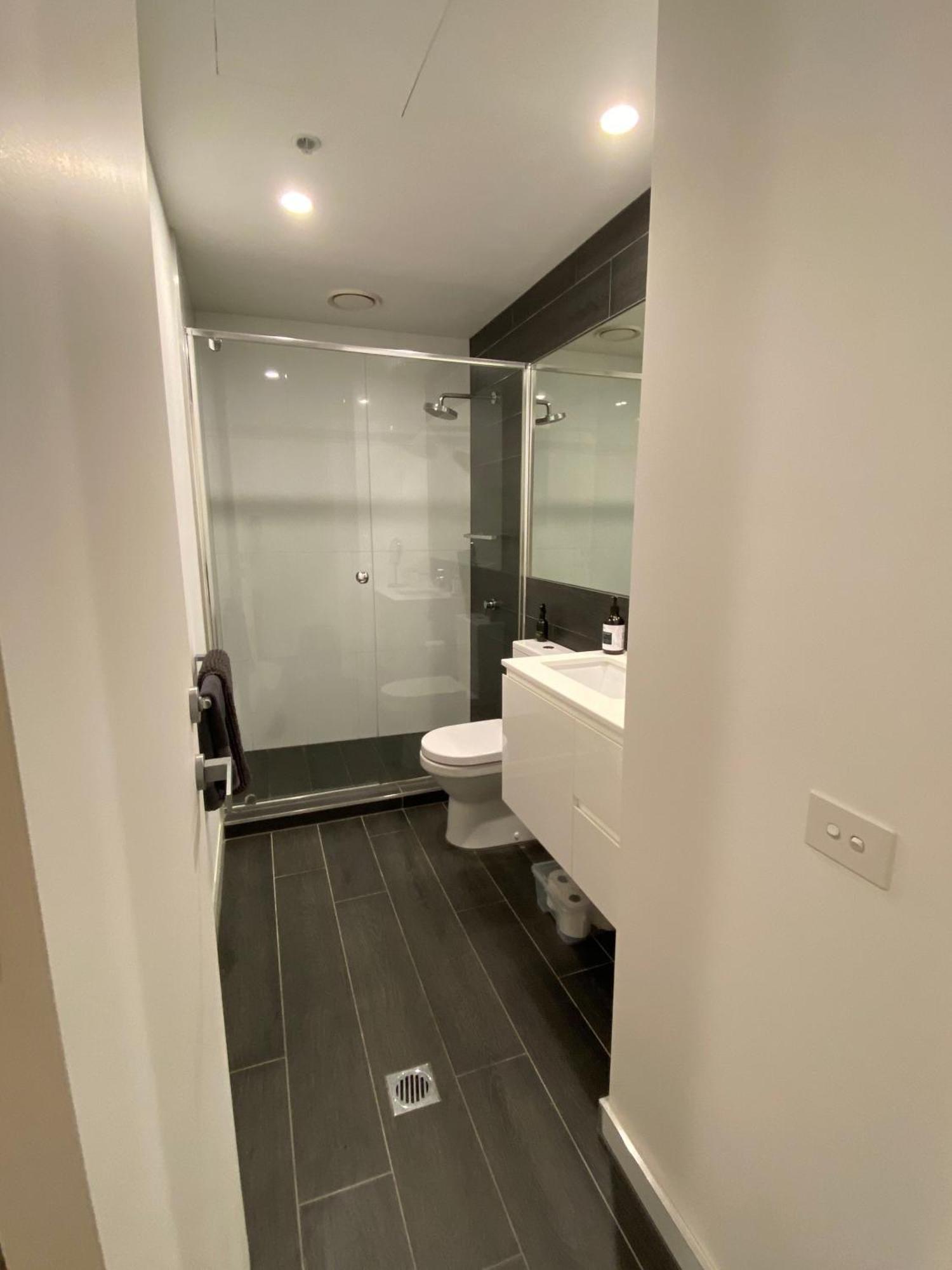 Modern, Quiet 1 Bed Apt on Fitzroy St, Opposite Albert Park Melbourne City Exterior foto