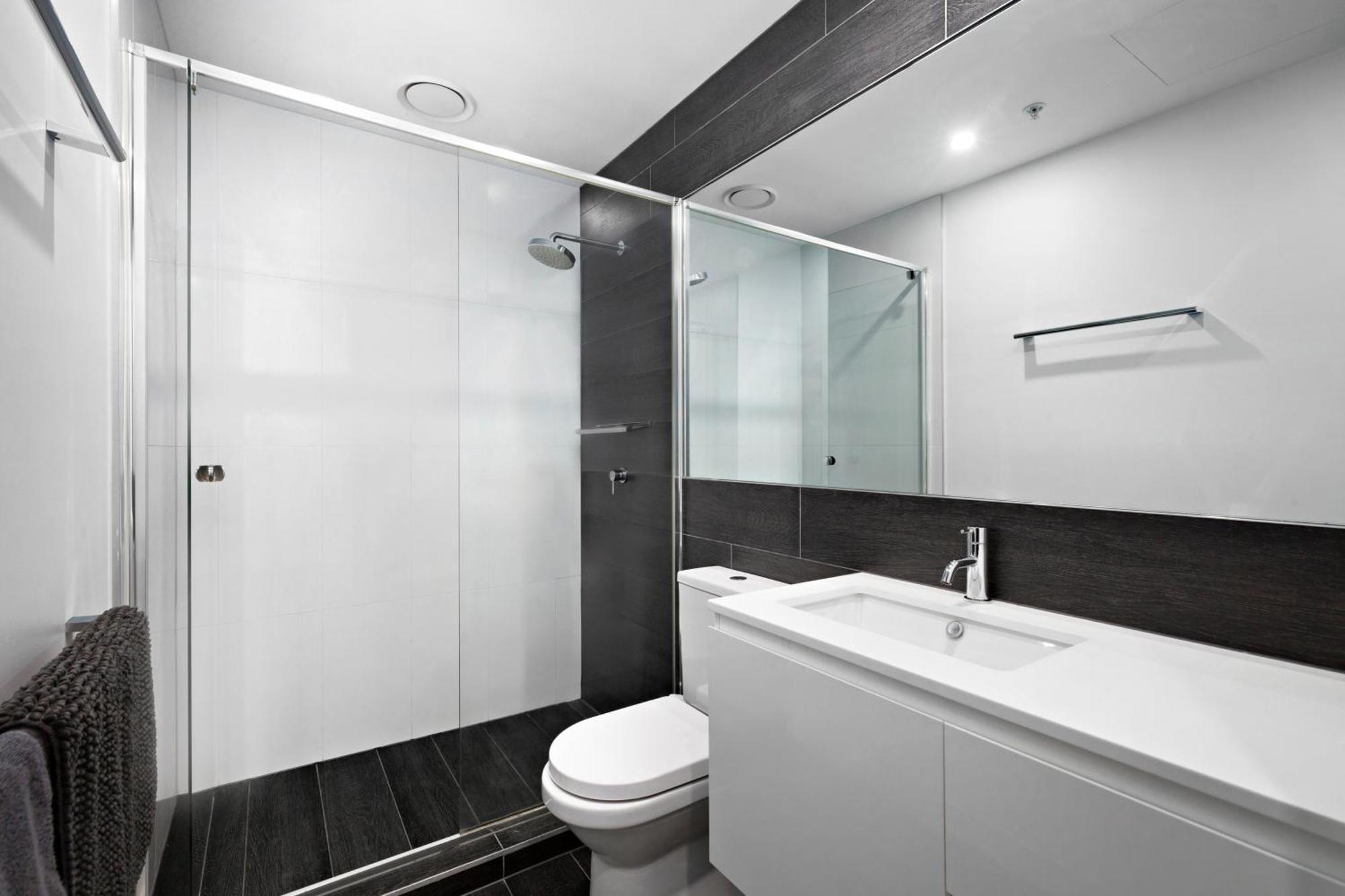 Modern, Quiet 1 Bed Apt on Fitzroy St, Opposite Albert Park Melbourne City Exterior foto